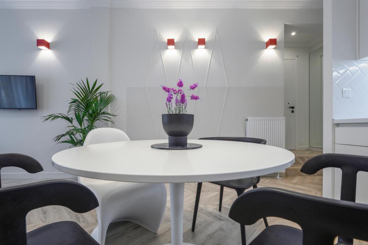 Athenian Sensations Apartments And Suites In The Heart Of 아테네 외부 사진