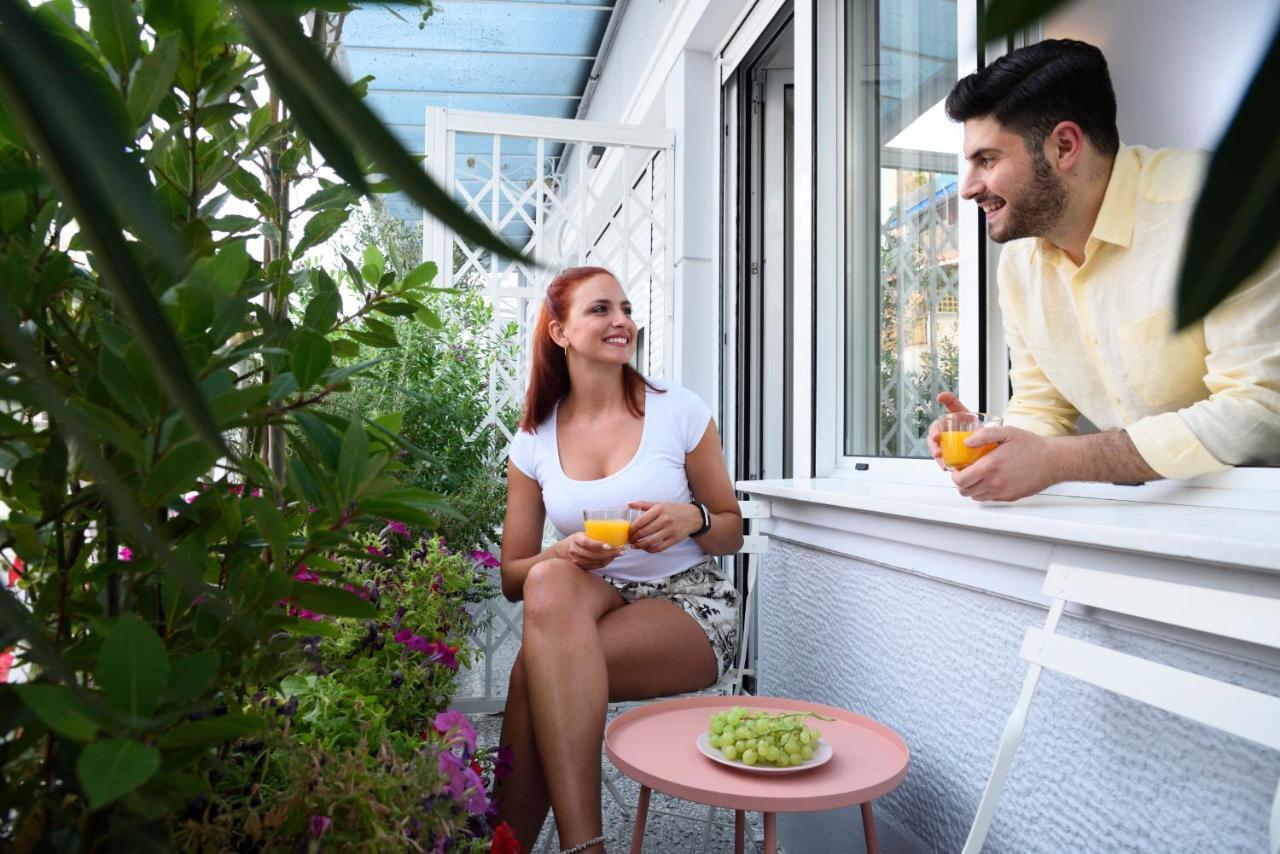 Athenian Sensations Apartments And Suites In The Heart Of 아테네 외부 사진